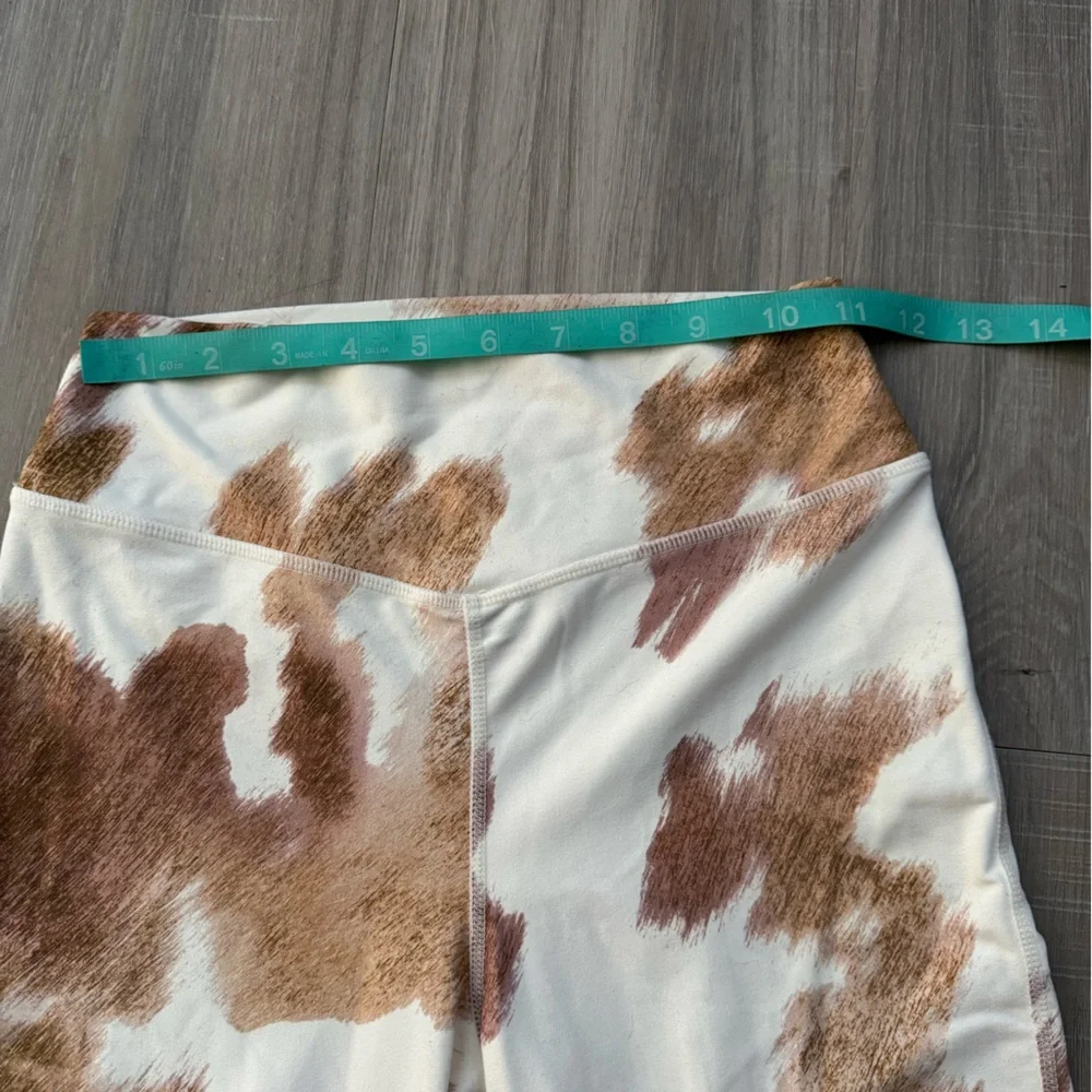 WeWoreWhat Brown and White Patterned Leggings - Picture 4 of 9